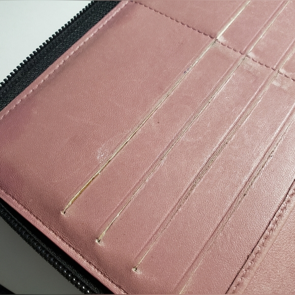 Chanel Black Camellia Embossed Zipped Wallet - Picture 14 of 16